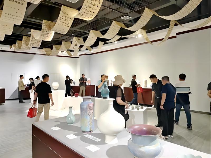 五大名窑第三届大师精品展暨年会、艺术创新交流在定州举办