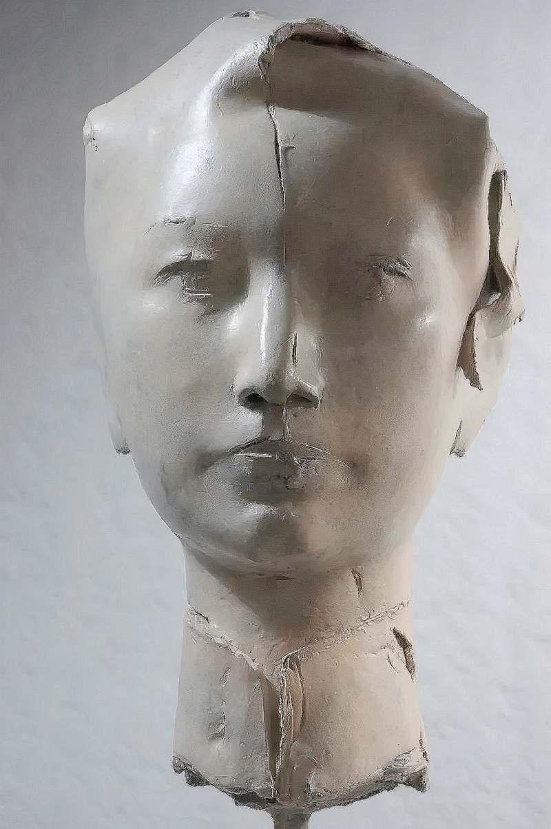 “不觉”洪涛雕塑展